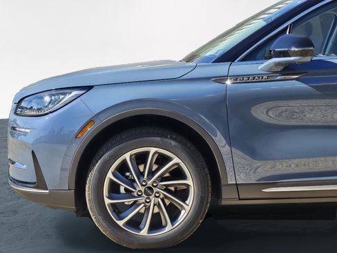 New 2026 Lincoln Corsair Premiere image 9