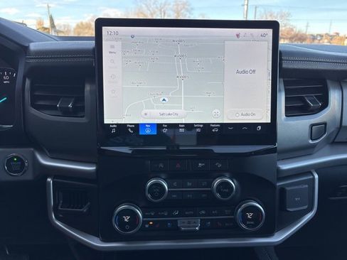 Used 2024 Ford Expedition XLT image 27