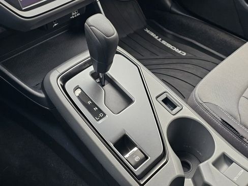 Used 2024 Subaru Crosstrek 2.0i AWD/4WD image 32