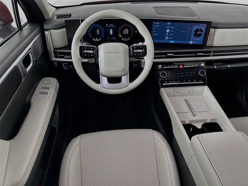 Used 2025 Hyundai Santa Fe SEL image 22