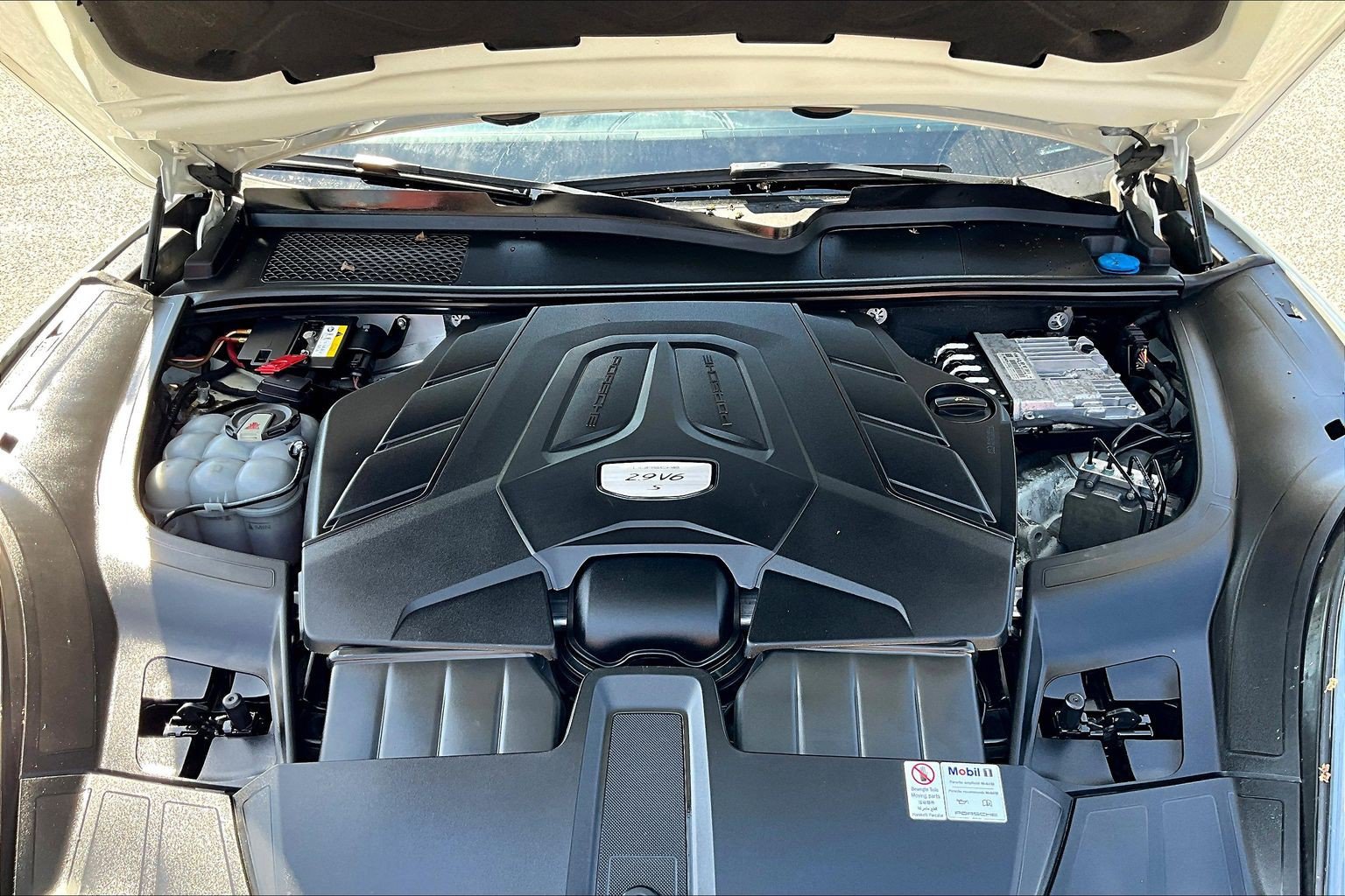 Used 2019 Porsche Cayenne S AWD/4WD image 30