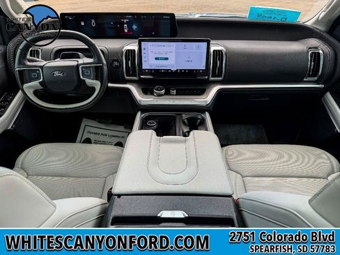 Used 2025 Ford Expedition Max Platinum AWD/4WD image 8
