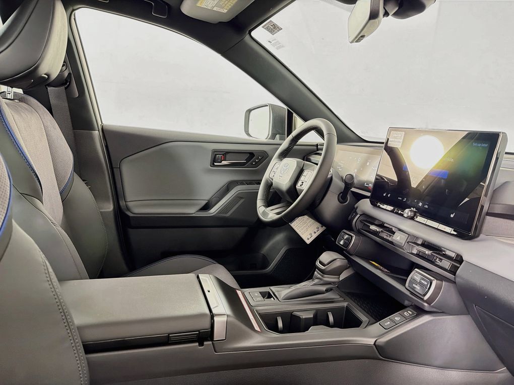 New 2026 Toyota RAV4 XSE AWD/4WD image 33