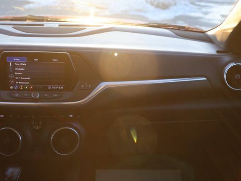Used 2020 Chevrolet Blazer LT w/ Sound & Technology Package AWD/4WD image 24