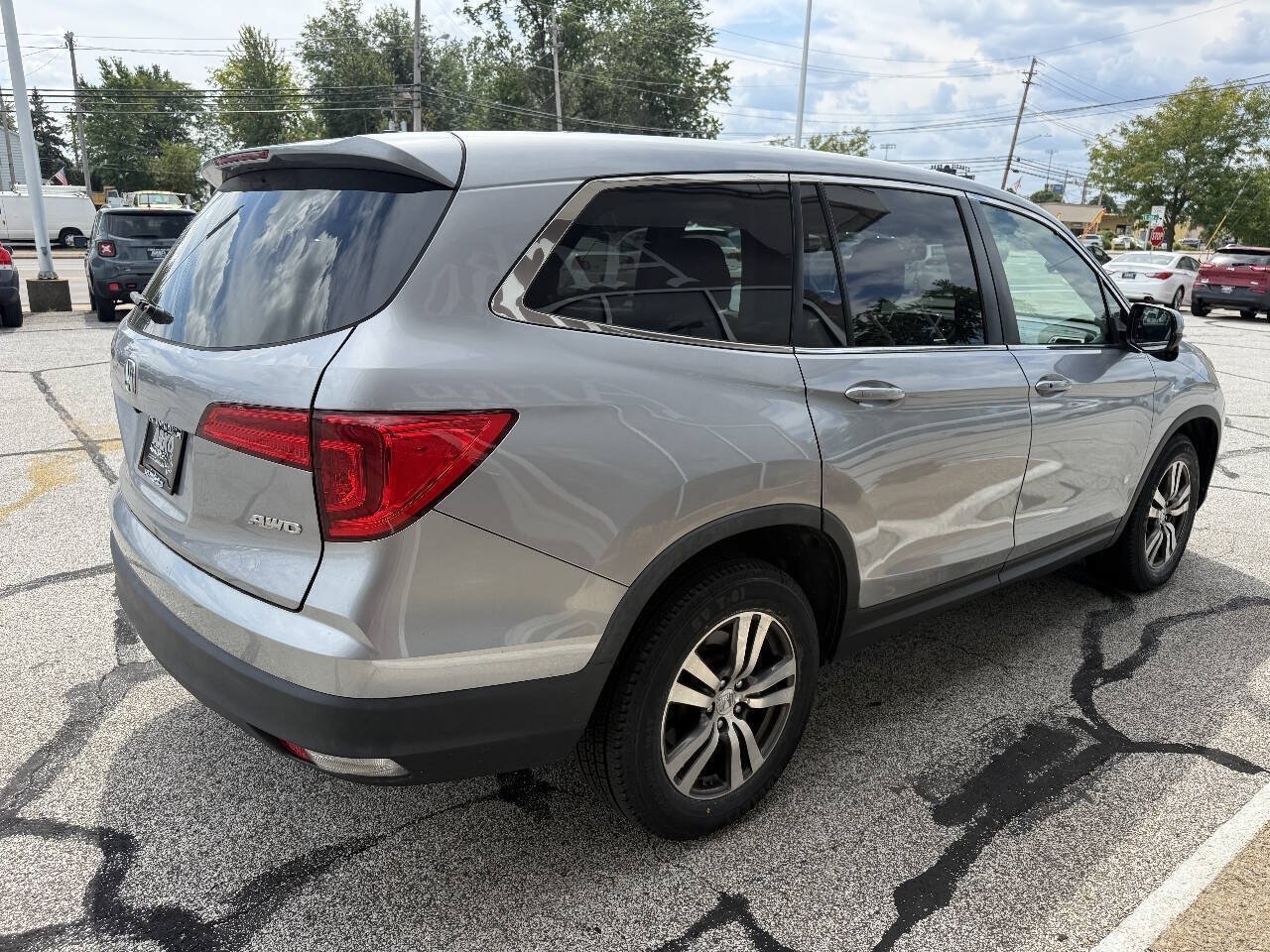 Used 2017 Honda Pilot EX-L image 9