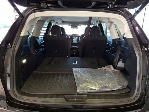 Certified 2025 Subaru Ascent Limited w/ Popular Package #2 image 30