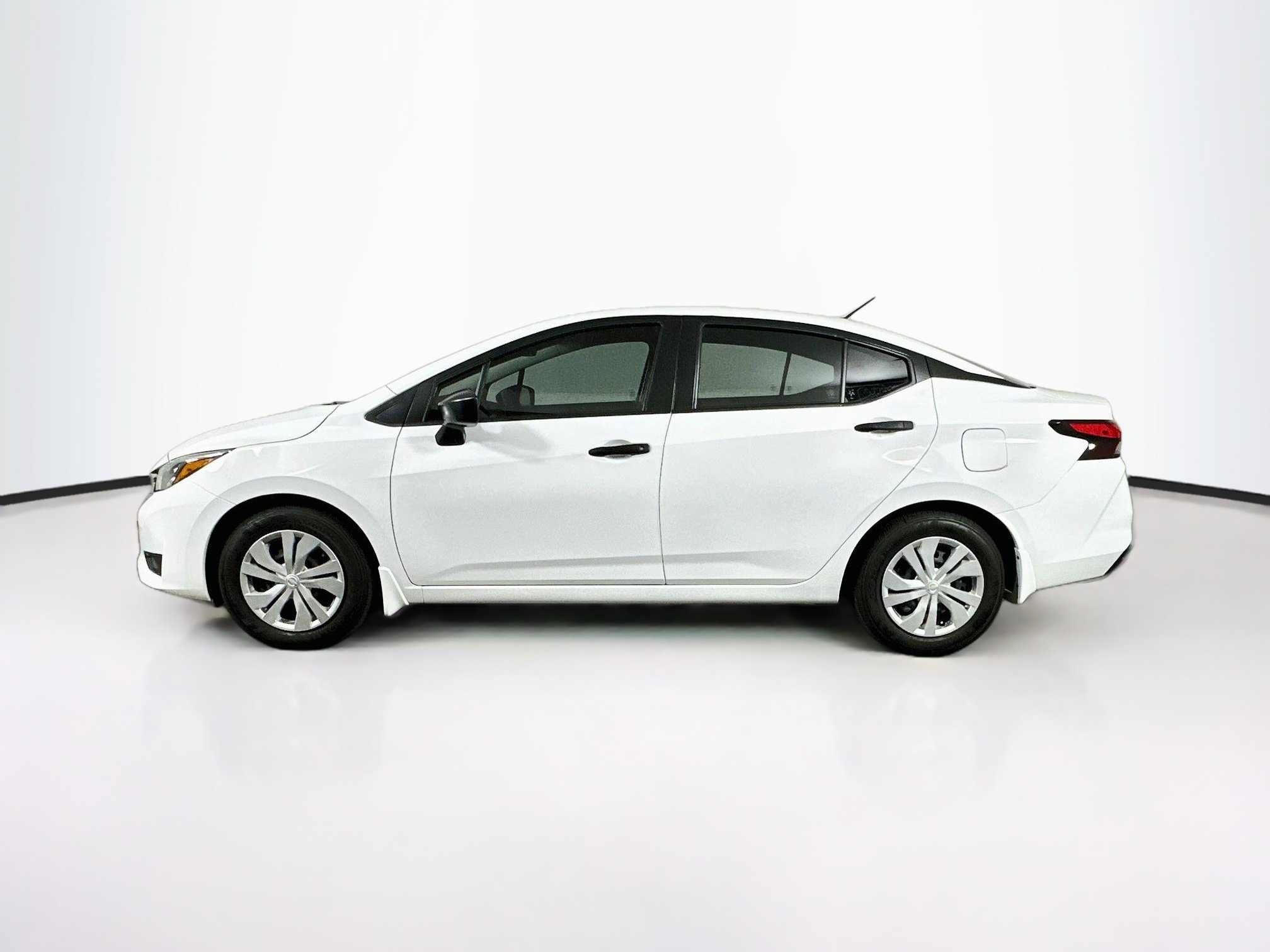 Used 2025 Nissan Versa S w/ Trunk Package FWD image 4