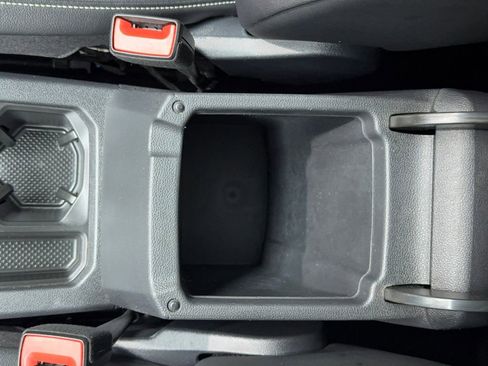 Used 2024 Volkswagen Tiguan SE R-Line image 33