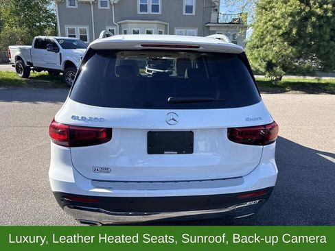 Used 2021 Mercedes-Benz GLB 250 4MATIC image 4