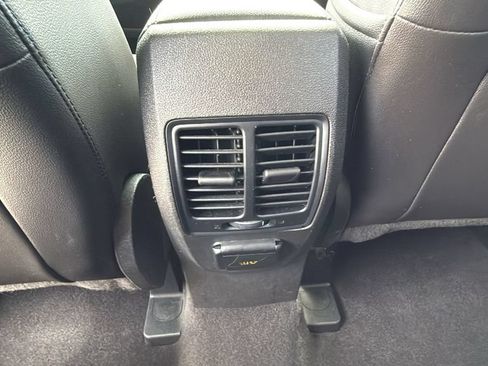 Used 2017 Ford Escape Titanium w/ Equipment Group 301A FWD image 29