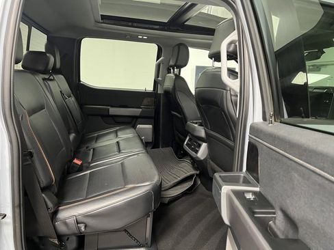 Used 2025 Ford F350 Lariat w/ Black Appearance Package image 54