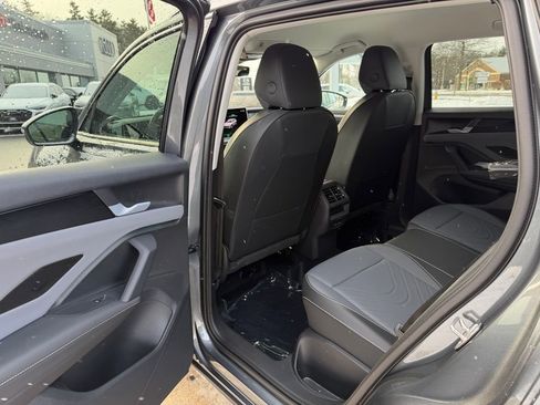 New 2026 Volkswagen Tiguan SE image 26