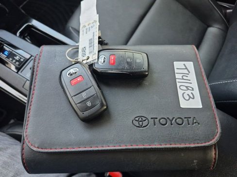 Used 2024 Toyota Prius XLE image 30