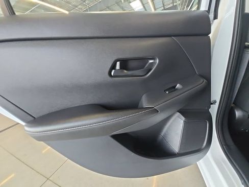 Used 2024 Nissan Sentra SV FWD image 26