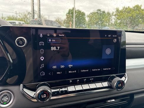 Used 2023 Chevrolet Colorado LT w/ LT Convenience Package AWD/4WD image 12