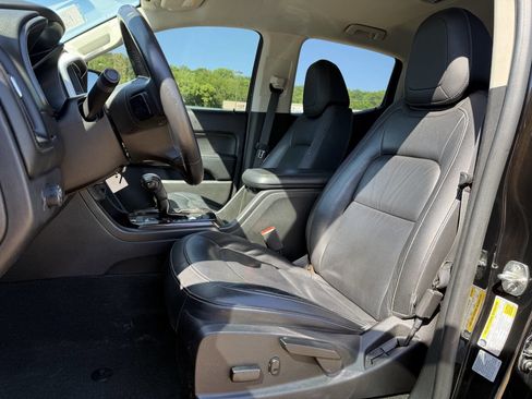 Used 2016 GMC Canyon SLT w/ Driver Alert Package image 16