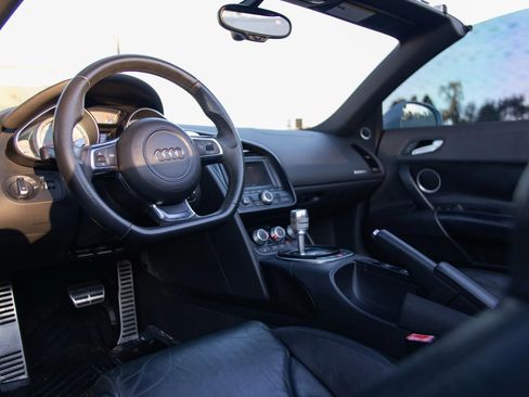 Used 2012 Audi R8 V8 image 50