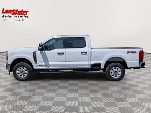 Used 2024 Ford F250 XLT w/ FX4 Off-Road Package AWD/4WD image 2