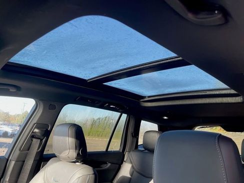 Used 2025 Cadillac XT6 Premium Luxury w/ LPO, Floor Liner Package image 19