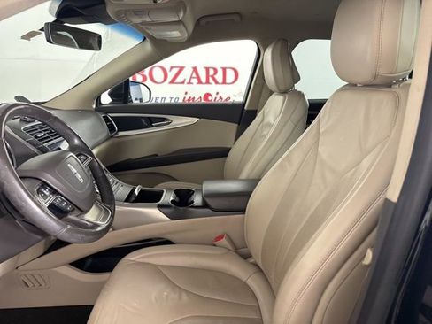 Used 2020 Lincoln Nautilus FWD w/ Equipment Group 101A image 11