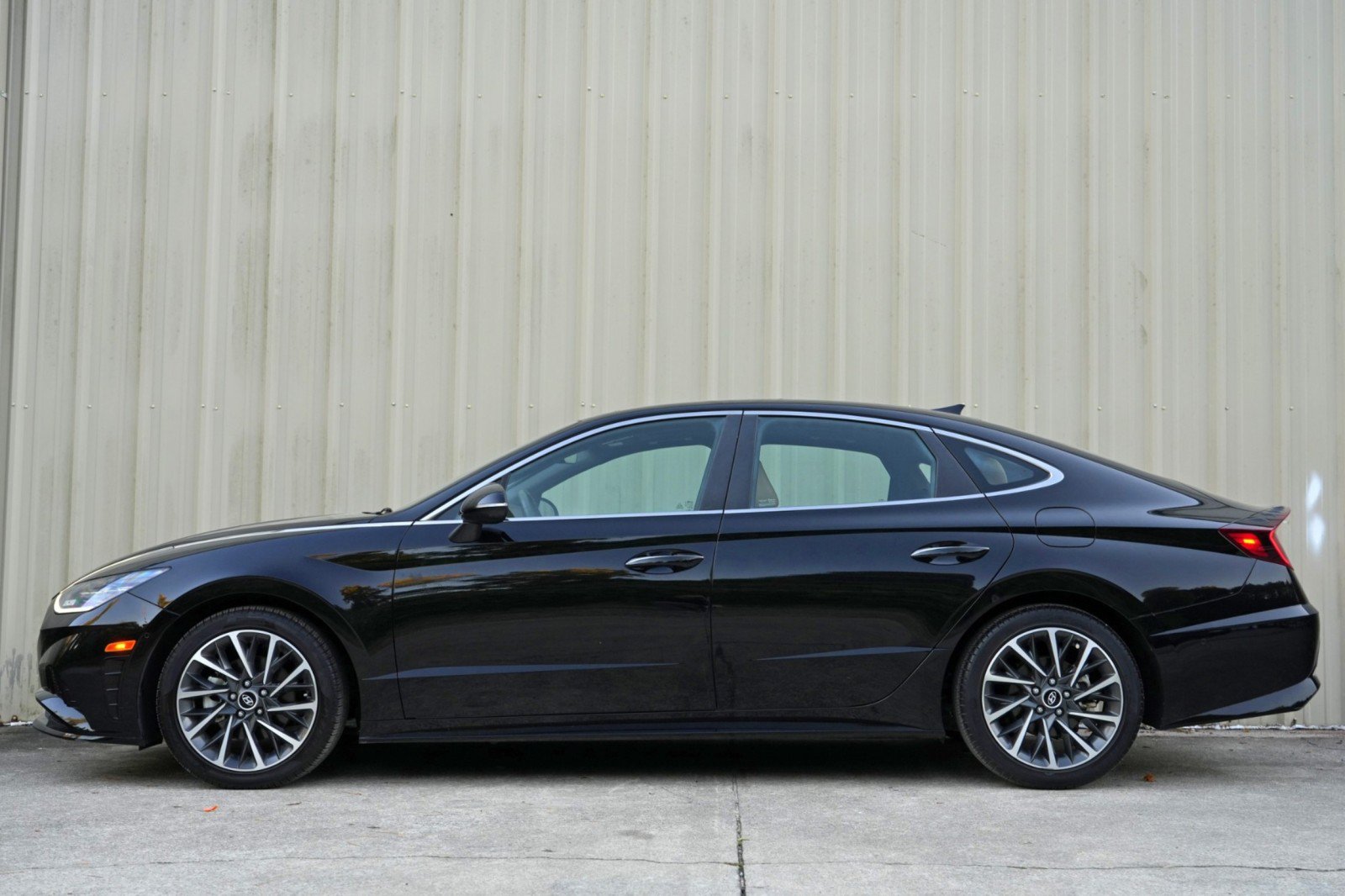 Used 2021 Hyundai Sonata Limited FWD image 8