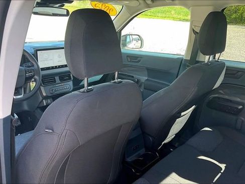 Used 2025 Ford Maverick XL w/ Equipment Group 102A AWD/4WD image 37