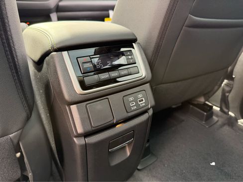 New 2025 Subaru Ascent Onyx Edition w/ Onyx Package image 25