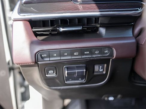 Certified 2023 Cadillac Escalade Sport Platinum image 15