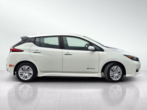 Used 2018 Nissan Leaf S w/ S Charge Package FWD image 3