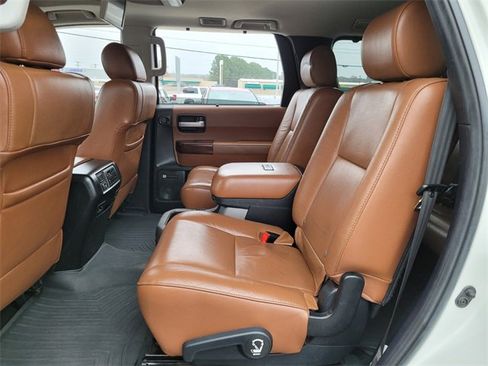 Used 2012 Toyota Sequoia Platinum image 12