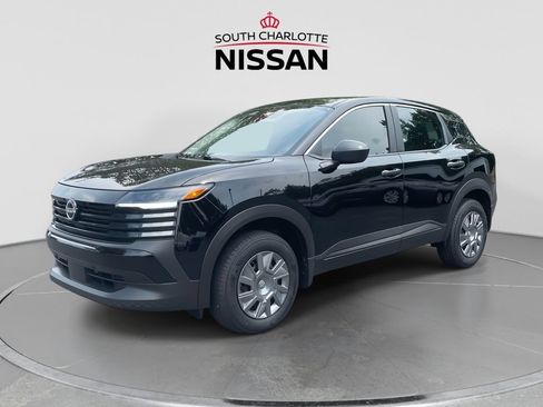Used 2026 Nissan Kicks S FWD image 3