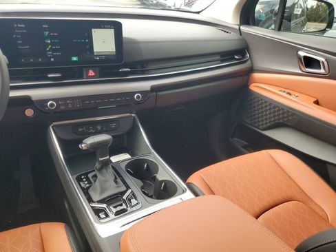 New 2026 Kia Carnival EX image 12