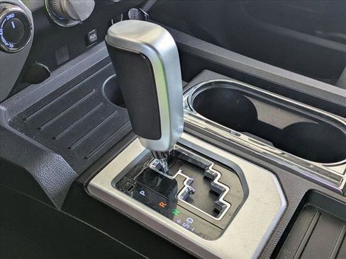 Used 2018 Toyota Tundra SR5 w/ SR5 Upgrade Package image 12