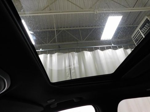 New 2025 Jeep Grand Cherokee Altitude image 14