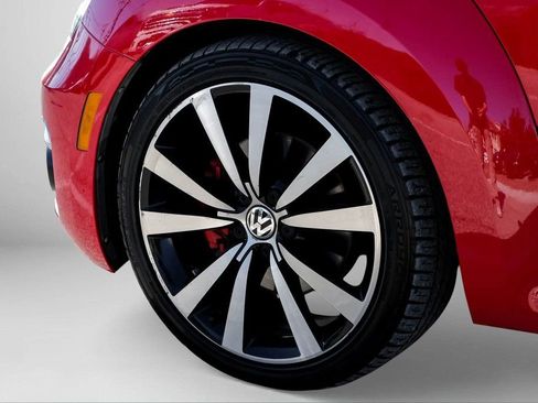 Used 2014 Volkswagen Beetle R-Line image 45