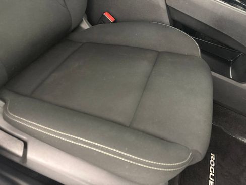 Used 2023 Nissan Rogue S AWD/4WD image 28