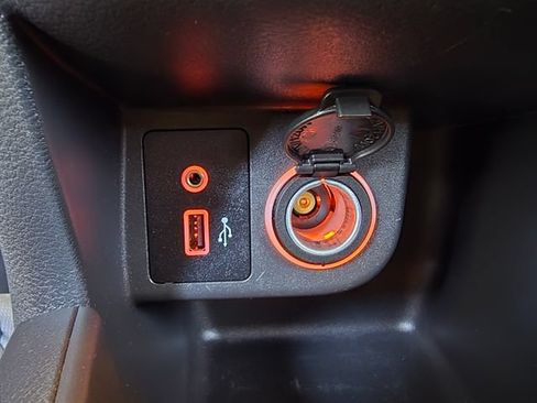 Used 2021 Nissan Kicks S FWD image 14