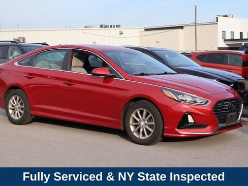 Used 2019 Hyundai Sonata SE FWD image 2