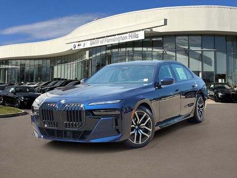 New 2026 BMW 740i xDrive AWD/4WD image 1