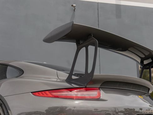 Used 2016 Porsche 911 GT3 RS RWD image 45