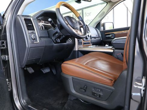 Used 2017 RAM 1500 Laramie Longhorn RWD image 39