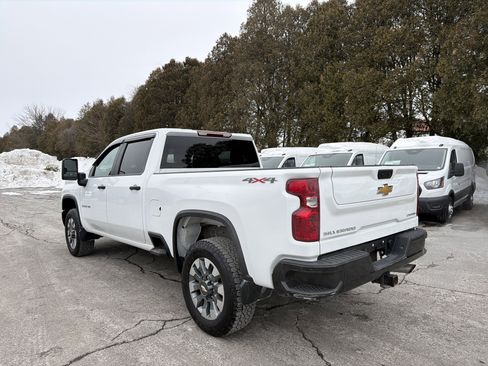 Used 2024 Chevrolet Silverado 2500 Custom w/ Custom Convenience Package image 8