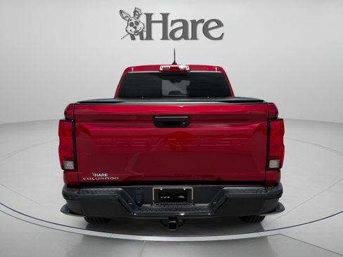 Used 2024 Chevrolet Colorado Trail Boss w/ Technology Package AWD/4WD image 4