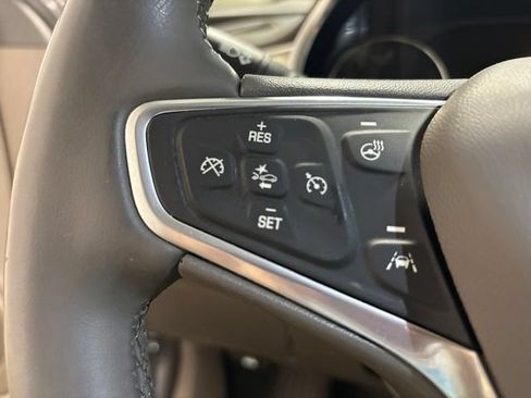 Used 2023 Chevrolet Malibu LT FWD image 17