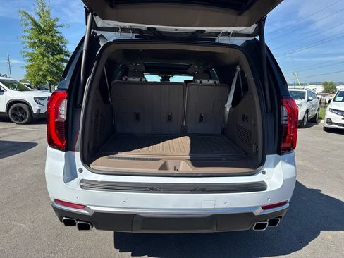 Used 2026 GMC Yukon XL Denali w/ Denali Reserve Package AWD/4WD image 30
