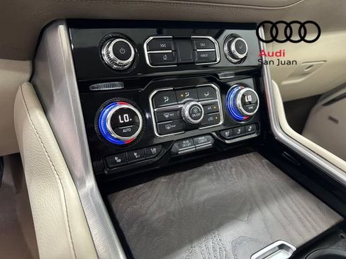 Used 2022 GMC Yukon XL Denali image 33