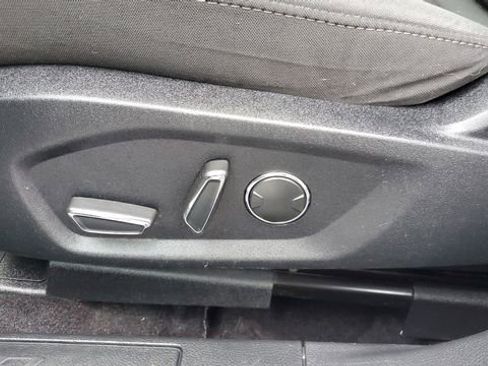 Used 2020 Ford Fusion SE image 24