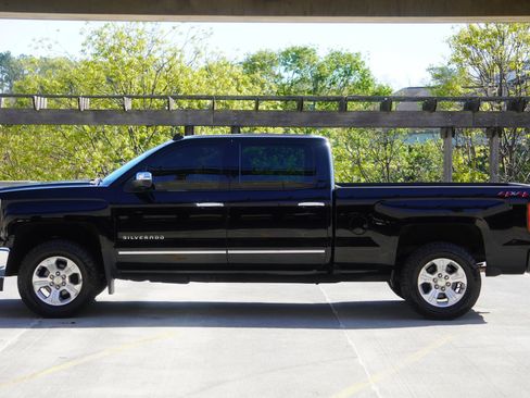 Used 2014 Chevrolet Silverado 1500 LTZ Z71 w/ LTZ Plus Package AWD/4WD image 8
