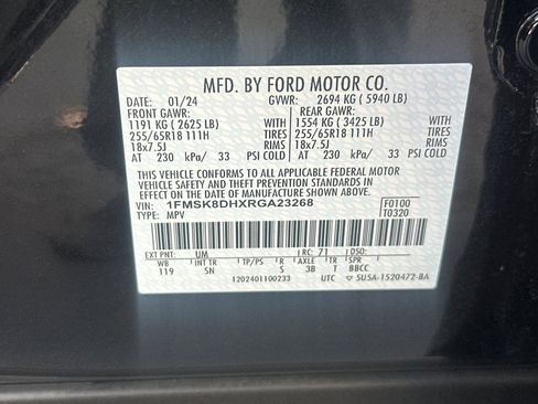 Used 2024 Ford Explorer XLT w/ Equipment Group 202A image 29