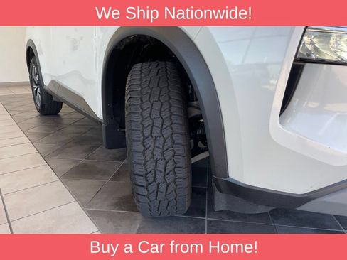 Used 2022 Nissan Rogue SV AWD/4WD image 16